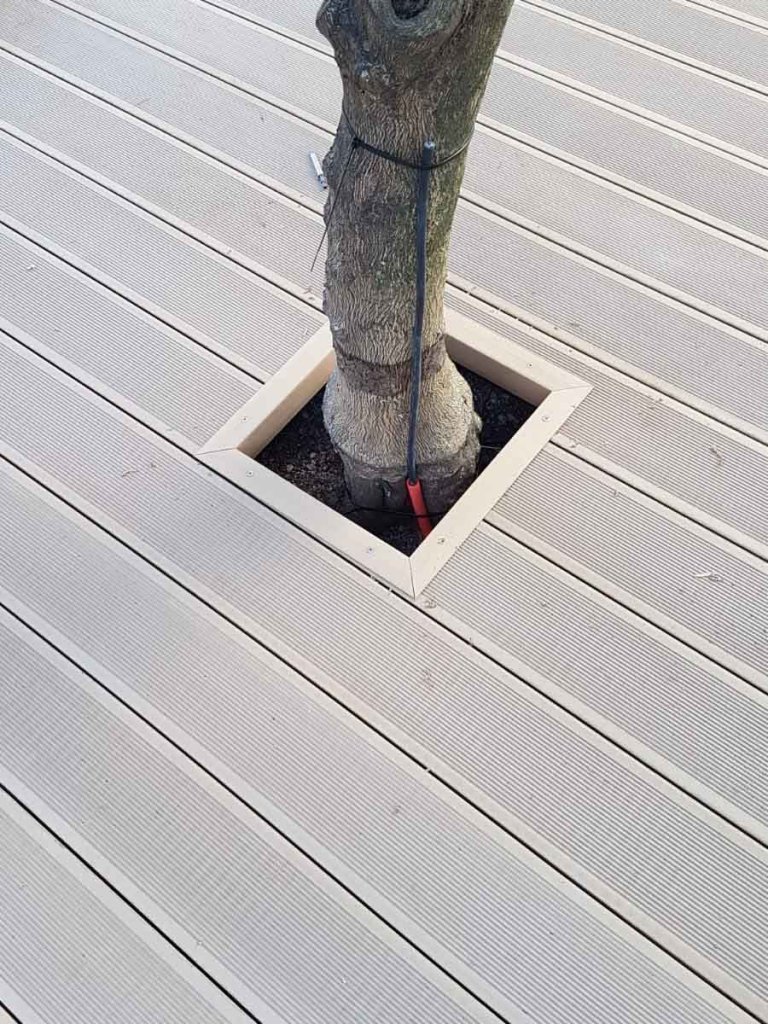 WPC Decking Solid Teak - montaza na zemlju sa nivelirajucim stopama Split 2